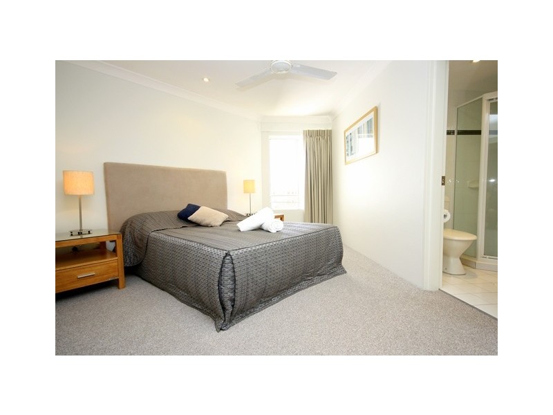 34/136 The Esplanade, Burleigh Heads QLD 4220