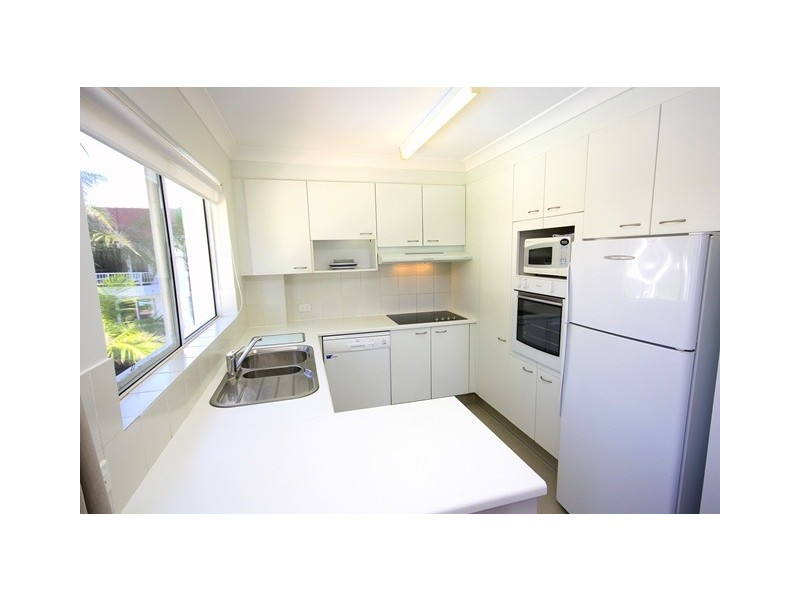 34/136 The Esplanade, Burleigh Heads QLD 4220