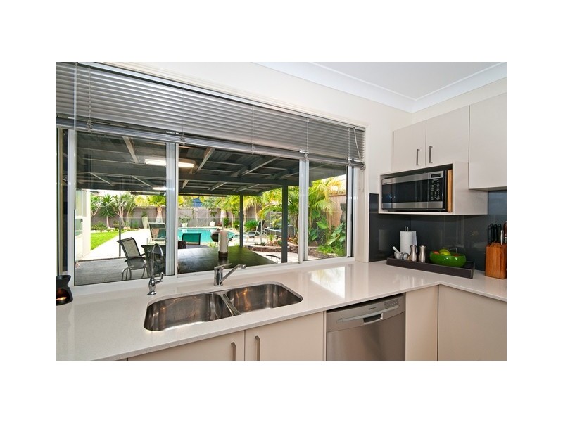 96 Cassowary Drive, Burleigh Waters QLD 4220