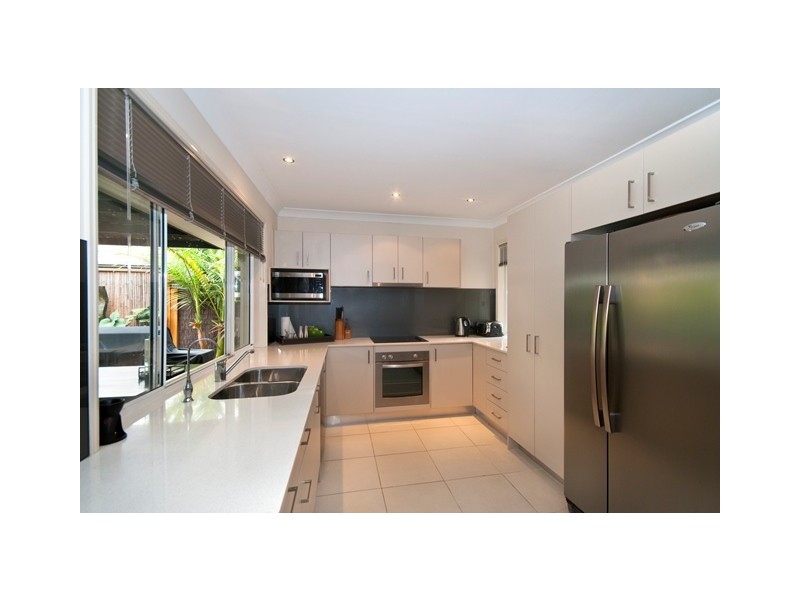 96 Cassowary Drive, Burleigh Waters QLD 4220