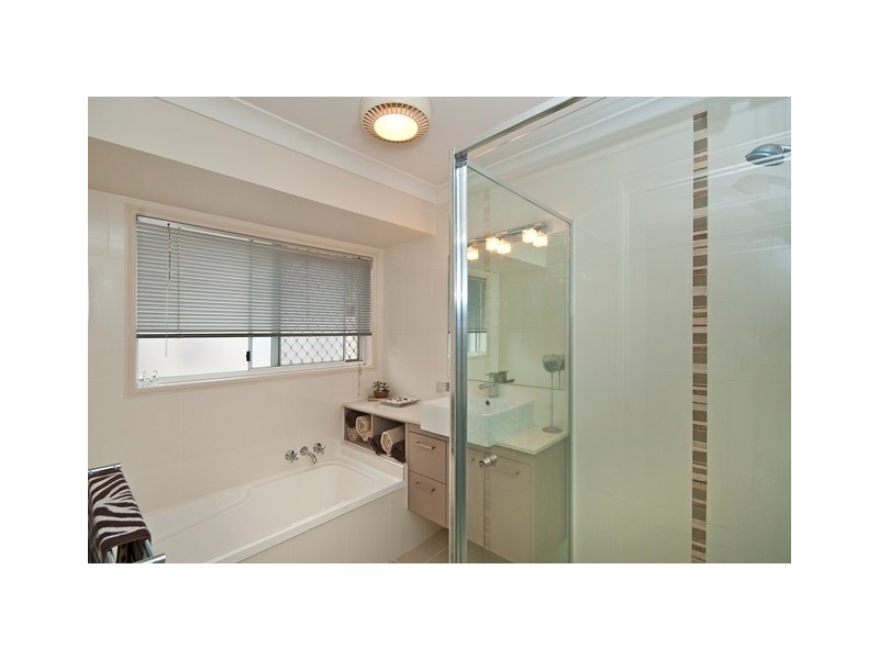96 Cassowary Drive, Burleigh Waters QLD 4220