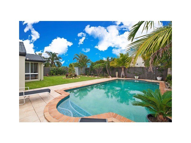 96 Cassowary Drive, Burleigh Waters QLD 4220