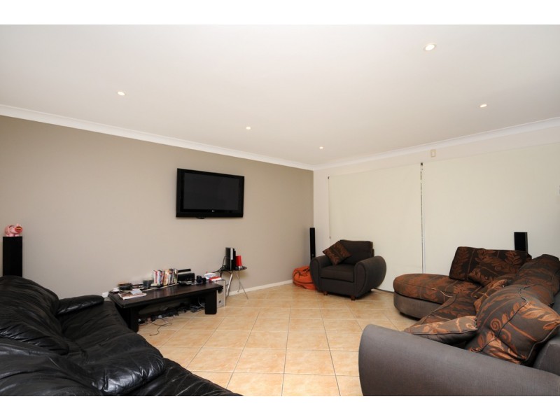 11 Thornbill Place, Burleigh Waters QLD 4220