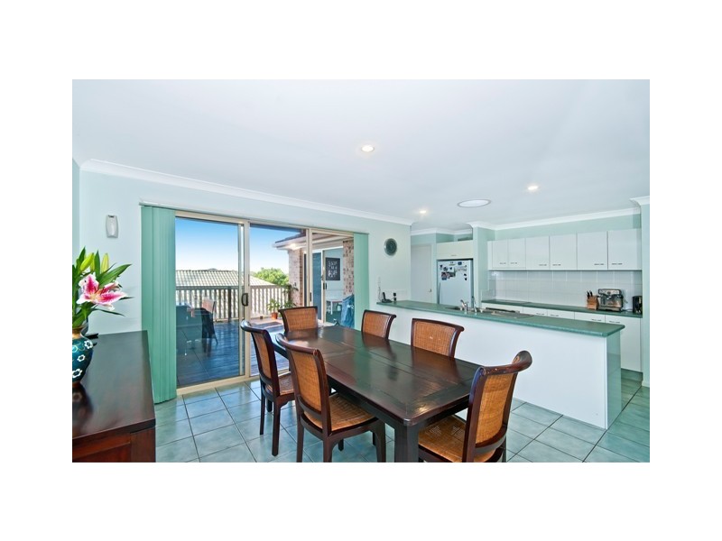 15 Laurina Court, Elanora QLD 4221