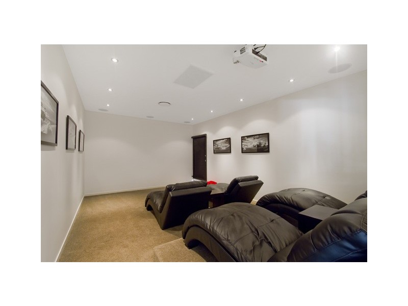 1 Dungogie Drive, Tallebudgera QLD 4228