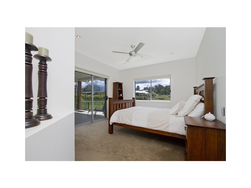 1 Dungogie Drive, Tallebudgera QLD 4228