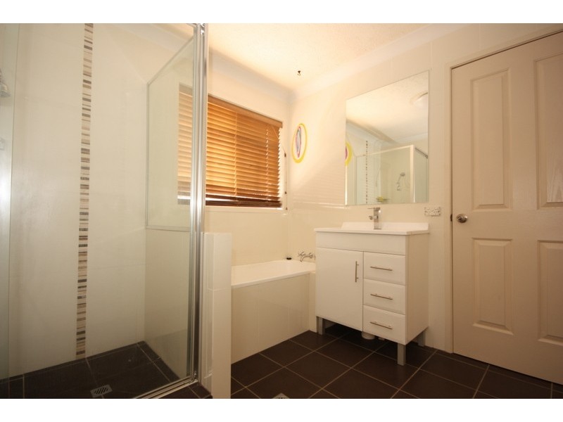 13 Navars Street, Reedy Creek QLD 4227