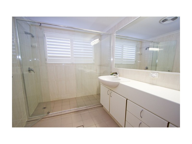 57/24 Ron Penhaligon Way, Robina QLD 4226