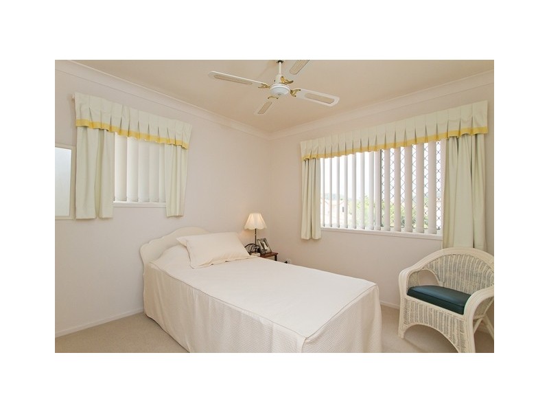4/11-17  Beachcomber Court, Burleigh Waters QLD 4220
