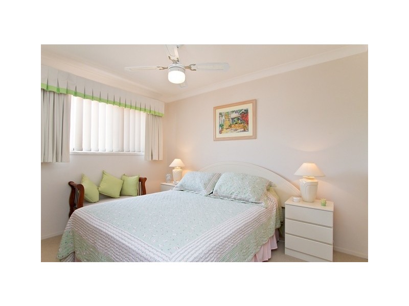 4/11-17  Beachcomber Court, Burleigh Waters QLD 4220