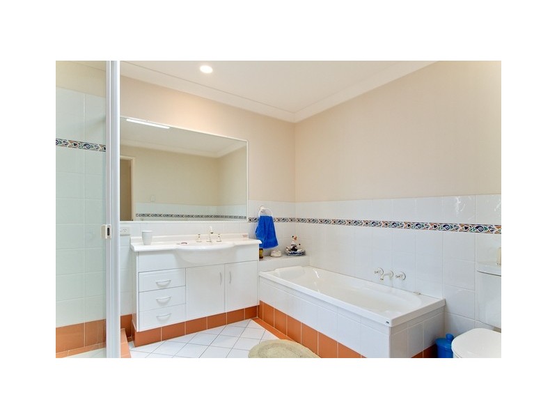 4/11-17  Beachcomber Court, Burleigh Waters QLD 4220