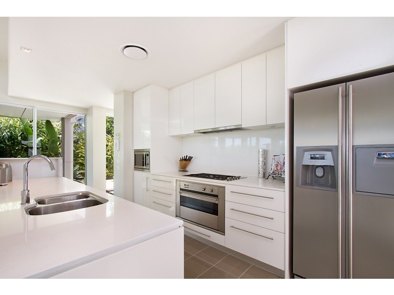 732 Pensinsula Drive, Robina QLD 4226