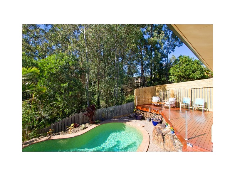 18 Hibertia Ave, Elanora QLD 4221