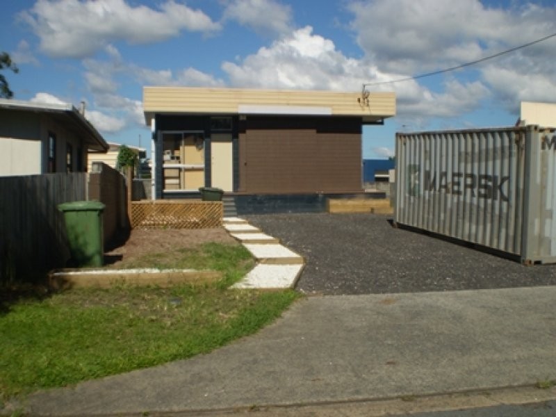 42 Sixth Avenue, Palm Beach QLD 4221