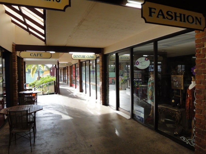 60 Railway, Mudgeeraba QLD 4213