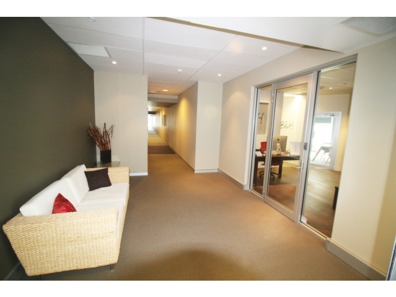 302/21 Lake Street, Varsity Lakes QLD 4227