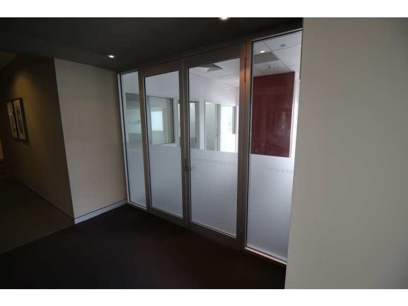 Suite E 302/21 Lake Street, Varsity Lakes QLD 4227