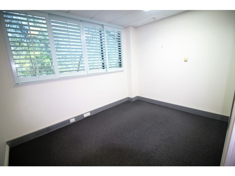 9/140 Robina Town Centre Drive, Robina QLD 4226