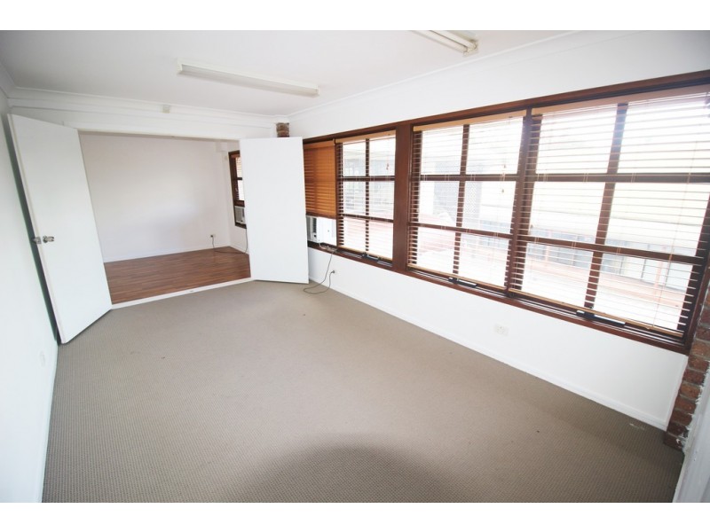 A8-50-54 Railway, Mudgeeraba QLD 4213