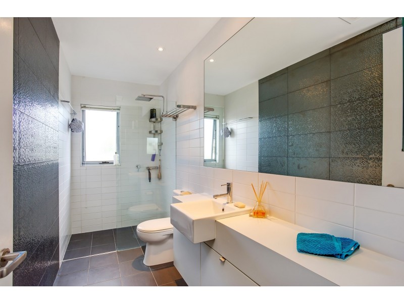 18/147 Varsity Parade, Varsity Lakes QLD 4227