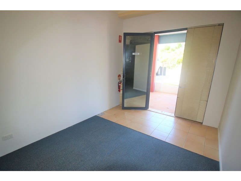 6/492 Christine Ave, Robina QLD 4226