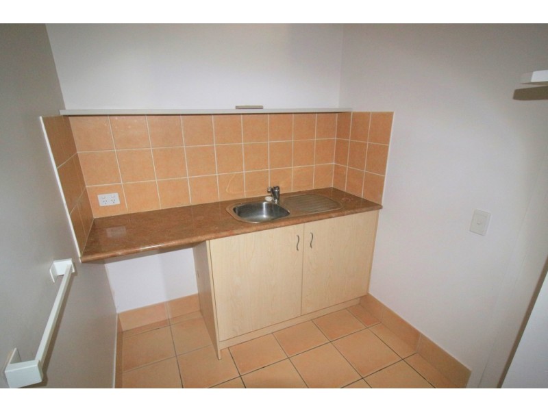 6/492 Christine Ave, Robina QLD 4226