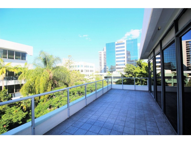 2A/ 7-11 Short Street, Southport QLD 4215