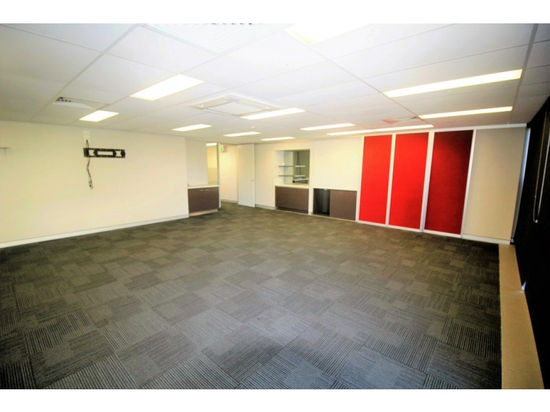 2A/ 7-11 Short Street, Southport QLD 4215