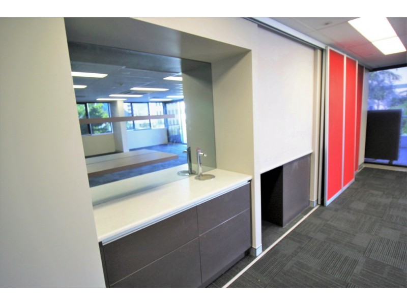 2A/ 7-11 Short Street, Southport QLD 4215