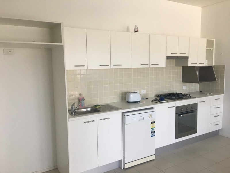 1302B 111 Lindfield Road, Helensvale QLD 4212