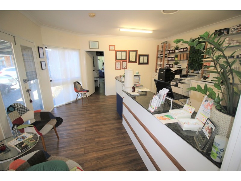 4 and 5/ 33 Tallebudgera Creek Road, West Burleigh QLD 4219