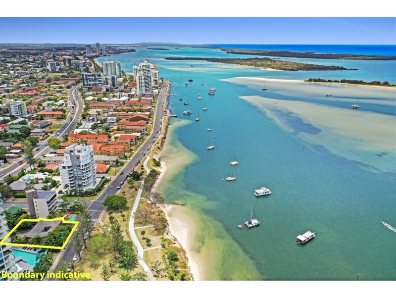 238 Marine Parade, Labrador QLD 4215