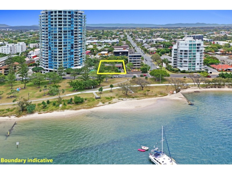 238 Marine Parade, Labrador QLD 4215