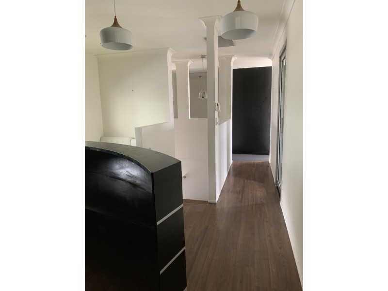 4/18 Lake Street, Varsity Lakes QLD 4227