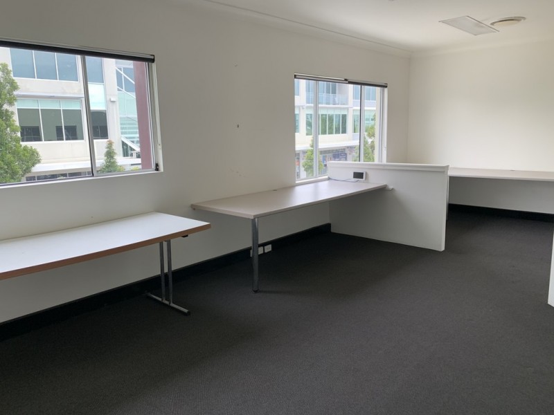 4/18 Lake Street, Varsity Lakes QLD 4227