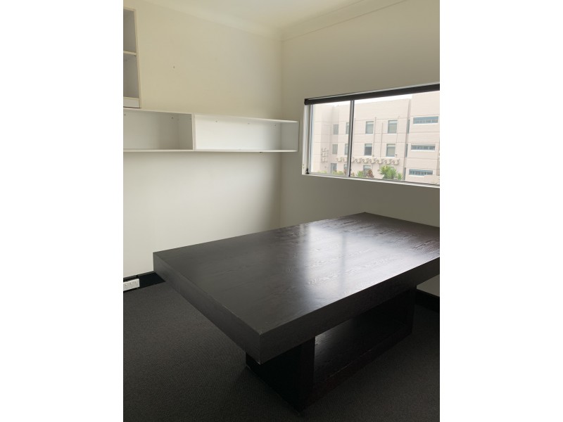 4/18 Lake Street, Varsity Lakes QLD 4227