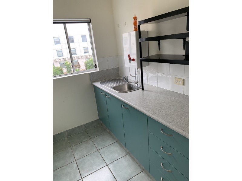 4/18 Lake Street, Varsity Lakes QLD 4227