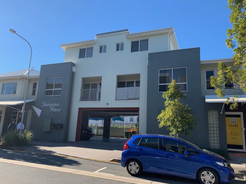 4/18 Lake Street, Varsity Lakes QLD 4227