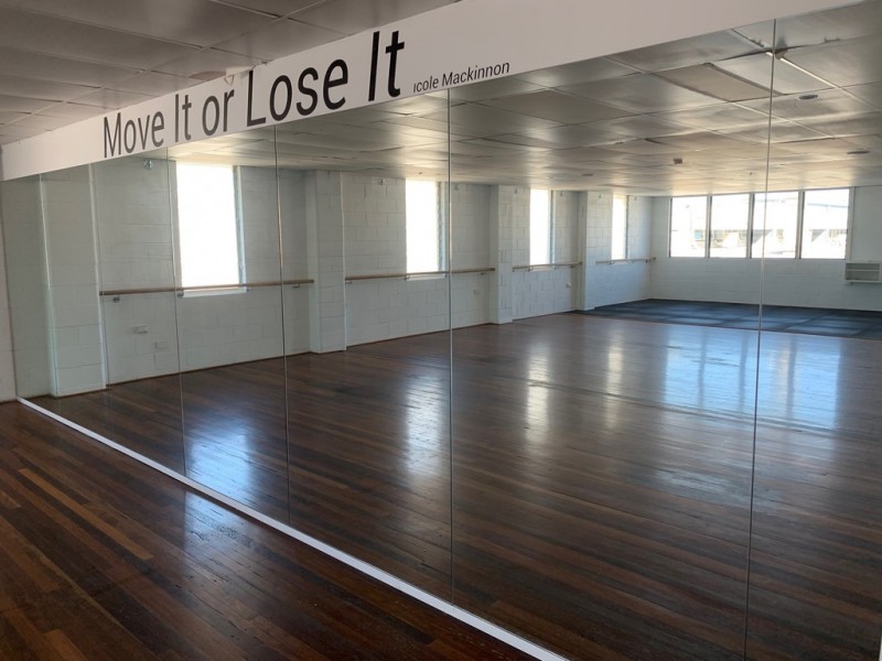 52 Peerless Avenue, Mermaid Beach QLD 4218