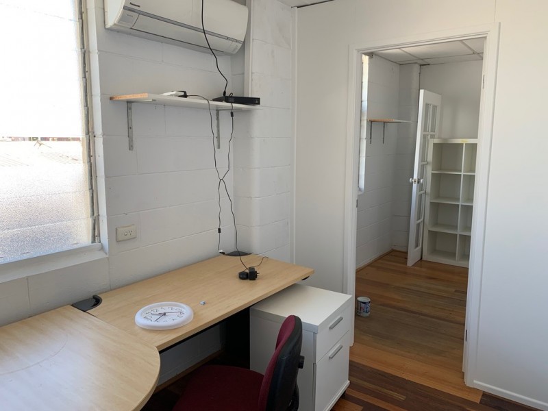 52 Peerless Avenue, Mermaid Beach QLD 4218