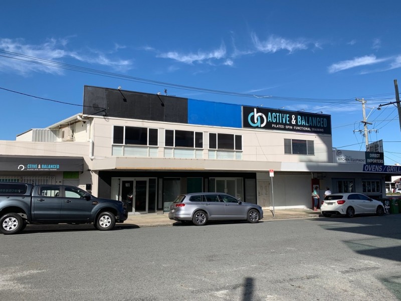 52 Peerless Avenue, Mermaid Beach QLD 4218