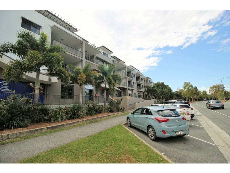 18/2 Acacia Court, Robina QLD 4226