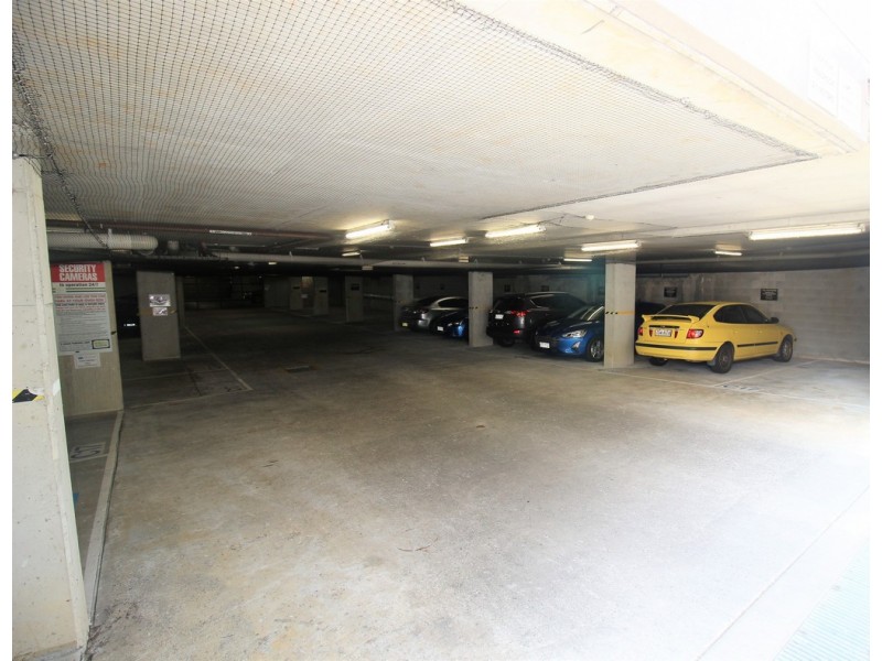 18/2 Acacia Court, Robina QLD 4226