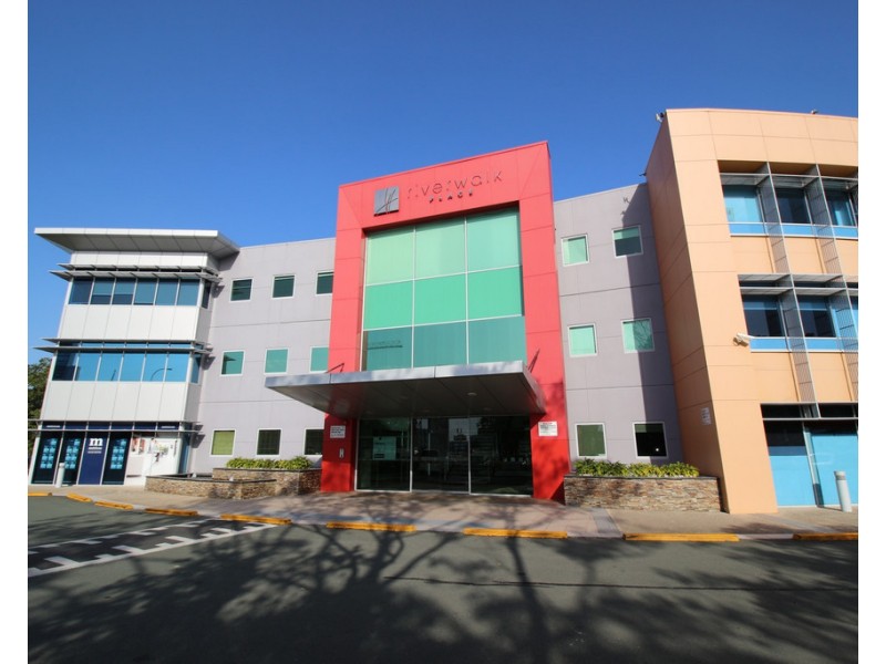 24/2 Waterfront Place, Robina QLD 4226