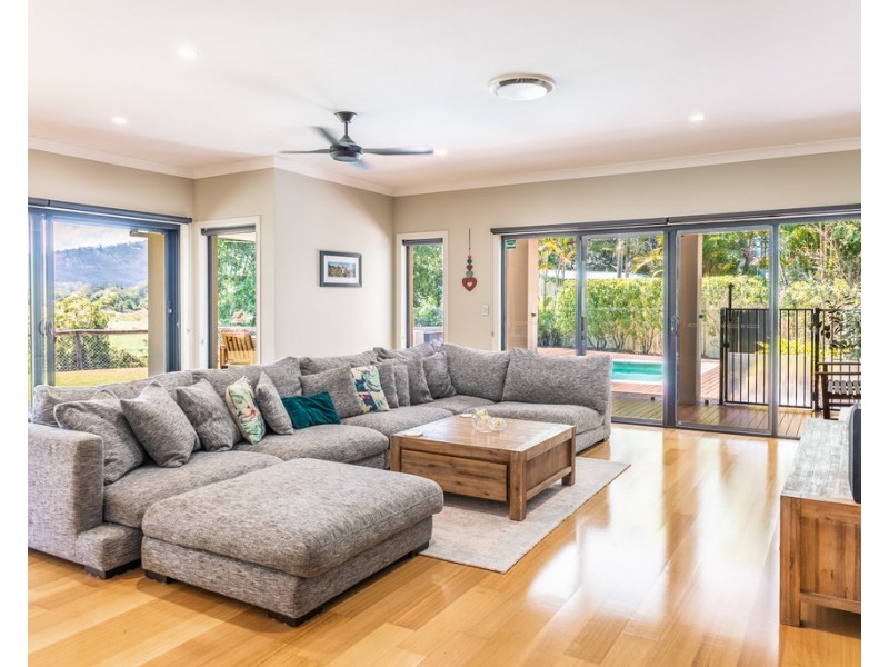 39 Charlies Crossing Road North, Upper Coomera QLD 4209
