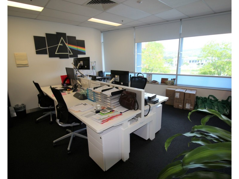 14/2 Waterfront Place, Robina QLD 4226