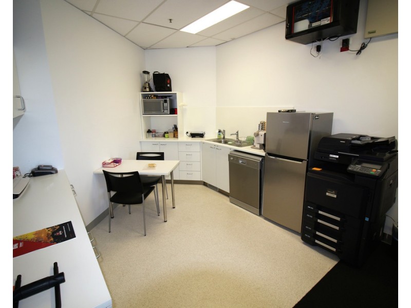 14/2 Waterfront Place, Robina QLD 4226