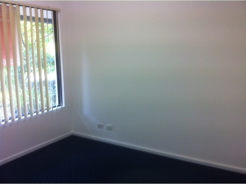 2/492 Christine Avenue, Robina QLD 4226