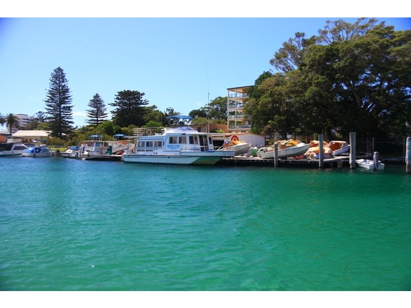 1 Little Street, Forster NSW 2428