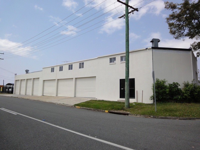 43 Paradise Avenue, Miami QLD 4220